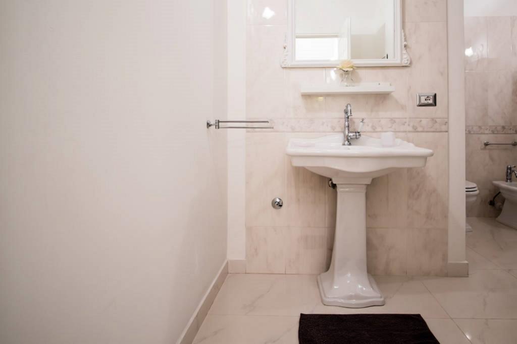 Excellence, Free Parking, 3 Minutes Walking From Sassi Apartment Matera Room photo