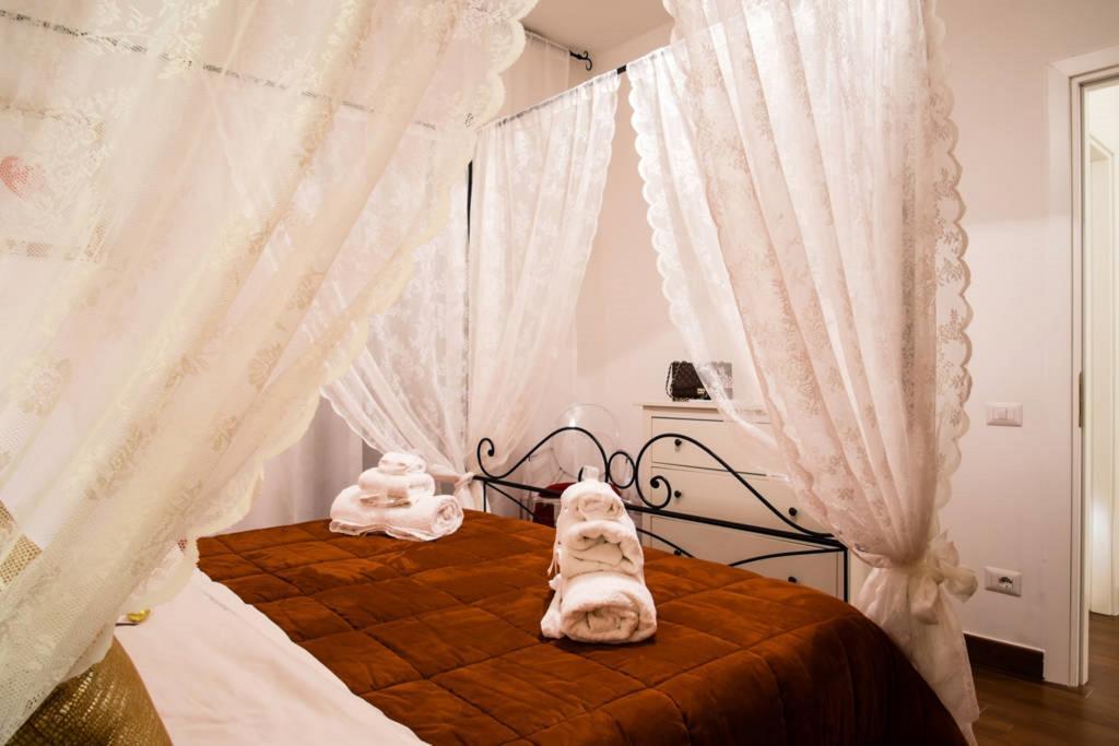 Excellence, Free Parking, 3 Minutes Walking From Sassi Apartment Matera Room photo