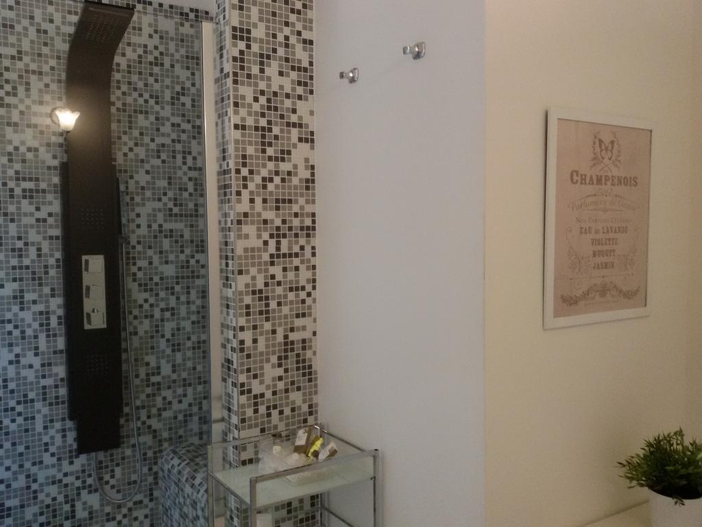 Excellence, Free Parking, 3 Minutes Walking From Sassi Apartment Matera Room photo